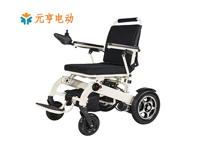 老年電動(dòng)輪椅在使用過(guò)程中應(yīng)該注意些什么呢？[元亨電動(dòng)]