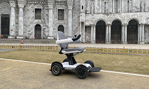 智能折疊電動輪椅A2